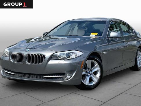 Used 2013 BMW 528i Sedan RWD image 1