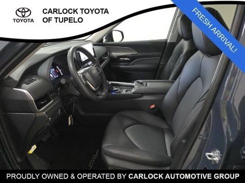Used 2026 Toyota Grand Highlander FWD image 5