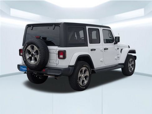 Used 2021 Jeep Wrangler Unlimited Sahara AWD/4WD image 6