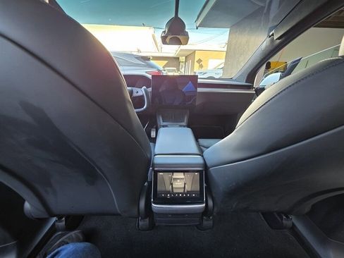 Used 2022 Tesla Model X AWD/4WD image 19