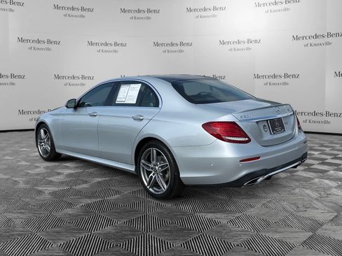 Certified 2019 Mercedes-Benz E 300 4MATIC image 3