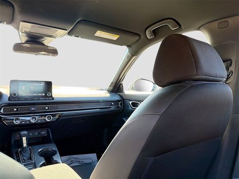 Used 2025 Honda Civic Sport image 21