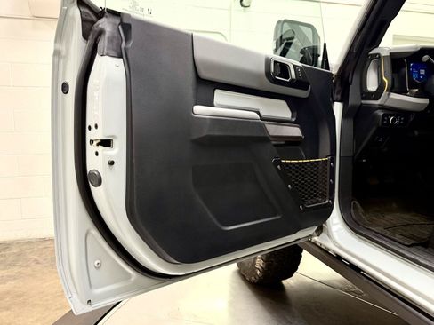 Used 2021 Ford Bronco Badlands AWD/4WD image 11
