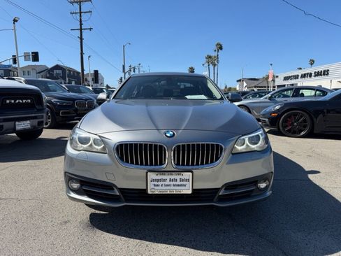 Used 2016 BMW 528i Sedan RWD image 2