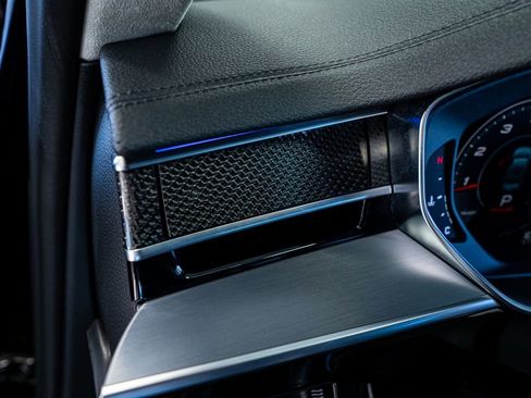 Used 2020 Audi S8 L image 34