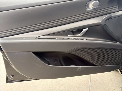 New 2026 Hyundai Elantra Limited FWD image 13