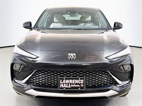 New 2026 Buick Envista Avenir image 2