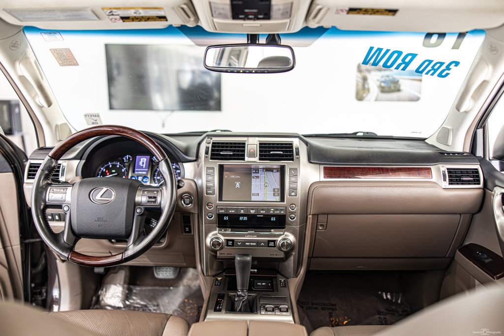 Used 2018 Lexus GX 460 Premium w/ Premium Package AWD/4WD image 35