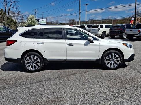 Used 2017 Subaru Outback 3.6R Touring w/ Popular Package #5A AWD/4WD image 11
