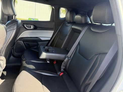 Used 2023 Jeep Compass Limited AWD/4WD image 12