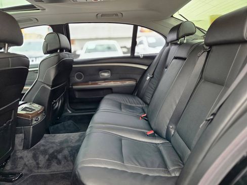 Used 2005 BMW 745Li RWD image 43