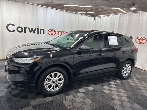 Used 2025 Ford Escape Active AWD/4WD image 7