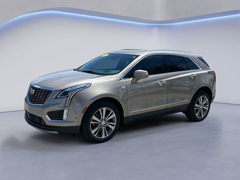 Used 2023 Cadillac XT5 Premium Luxury w/ Technology Package AWD/4WD image 11