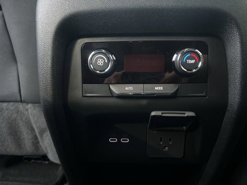 New 2026 Chevrolet Traverse LT w/ Midnight/Sport Edition image 23