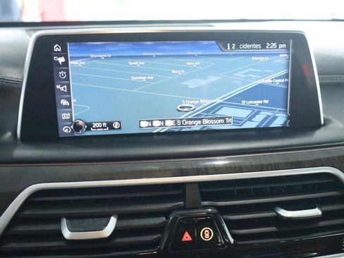 Used 2017 BMW 740i RWD image 21
