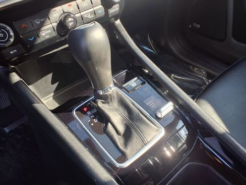 Used 2025 Jeep Compass Limited w/ Sun & Sound Group image 25