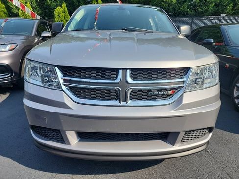 Used 2020 Dodge Journey SE FWD image 5