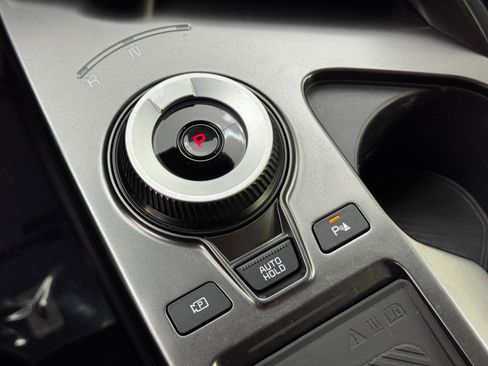 Used 2022 Kia EV6 Light image 30