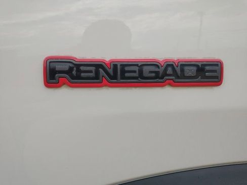 Used 2017 Jeep Renegade Trailhawk w/ Popular Equipment Group image 9
