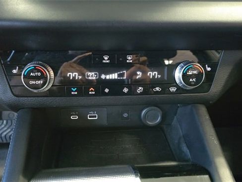 Used 2023 Mitsubishi Outlander SEL 40th Anniversary image 21