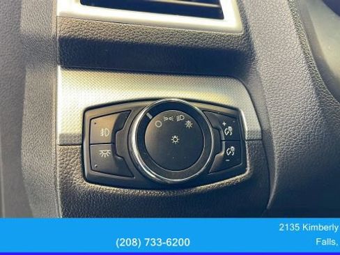 Used 2015 Ford Explorer XLT w/ Equipment Group 202B image 19