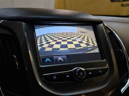 Used 2017 Chevrolet Cruze LT image 25