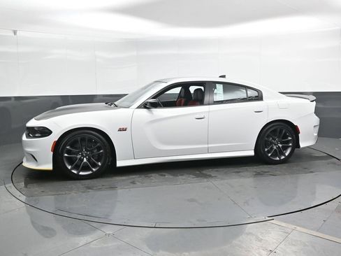 Used 2023 Dodge Charger Scat Pack w/ Plus Group RWD image 10