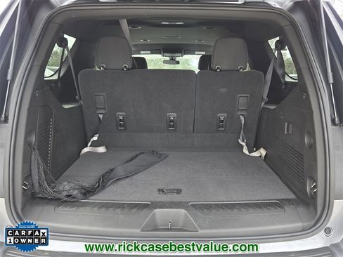 Used 2021 Chevrolet Suburban LS image 16