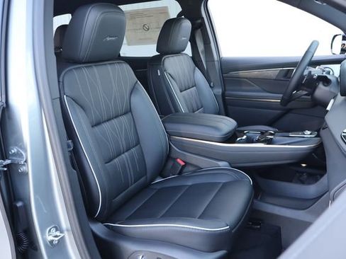New 2026 Buick Enclave Avenir AWD/4WD image 22