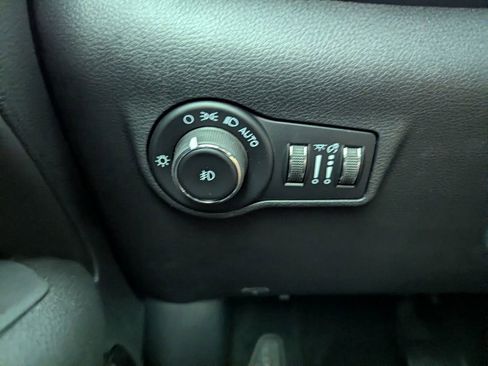 New 2026 Jeep Compass Latitude image 19