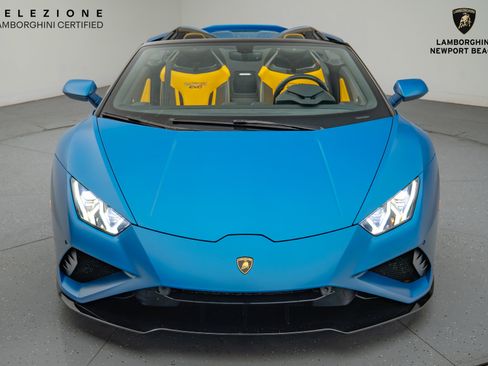 Used 2020 Lamborghini Huracan EVO image 7