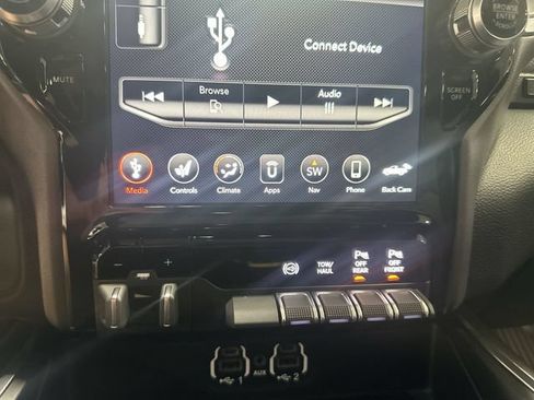 Used 2021 RAM 2500 Laramie w/ Night Edition AWD/4WD image 21
