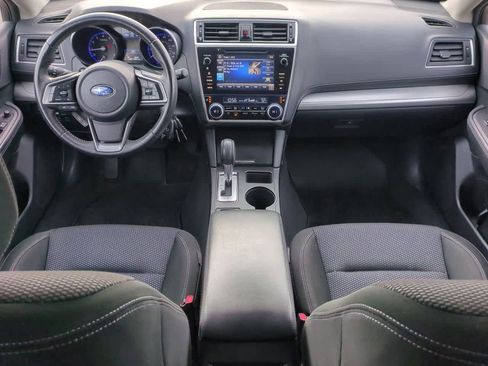 Used 2018 Subaru Outback 2.5i Premium image 14