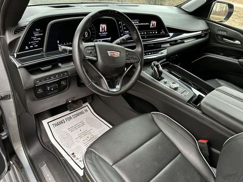 Certified 2024 Cadillac Escalade Sport w/ Touring Package image 10