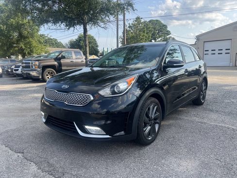Used 2017 Kia Niro FWD image 4