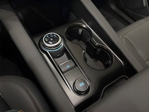 New 2026 Ford Explorer Active w/ Active Comfort Package image 18