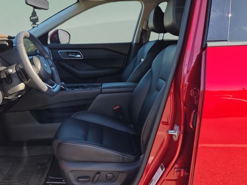 Used 2021 Nissan Rogue SL FWD image 9