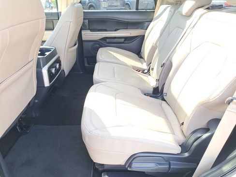 Certified 2022 Ford Expedition Limited image 11