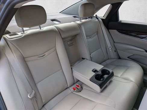 Used 2013 Cadillac XTS Luxury w/ Driver Awareness Package FWD image 17
