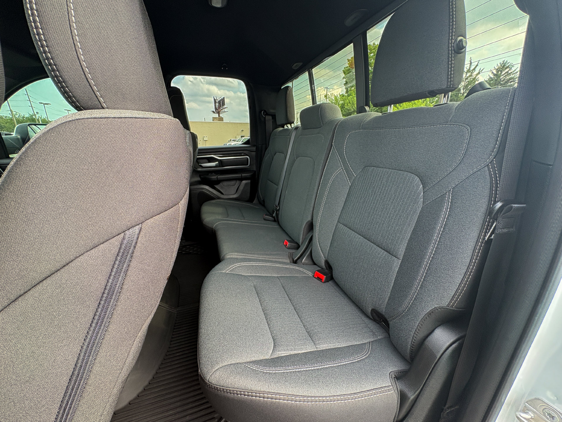 Used 2022 RAM 1500 Big Horn AWD/4WD image 26