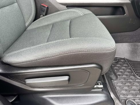 Used 2025 RAM 1500 Big Horn RWD image 12