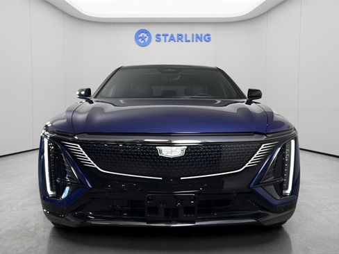 Used 2025 Cadillac Lyriq Sport image 15