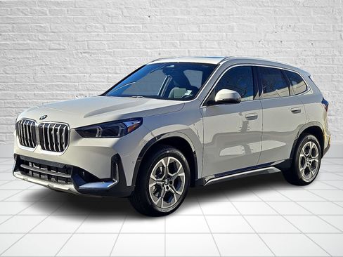 New 2026 BMW X1 xDrive28i w/ Convenience Package image 2