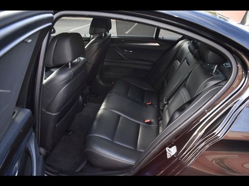 Used 2016 BMW 550i Sedan image 18