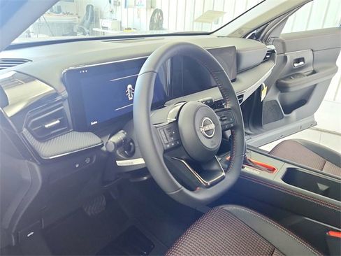 New 2026 Nissan Kicks SR image 18