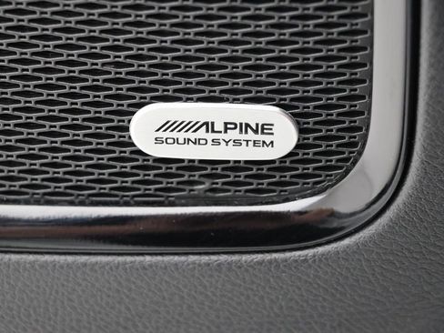 Used 2022 Jeep Compass Trailhawk w/ Sun and Sound Group image 22