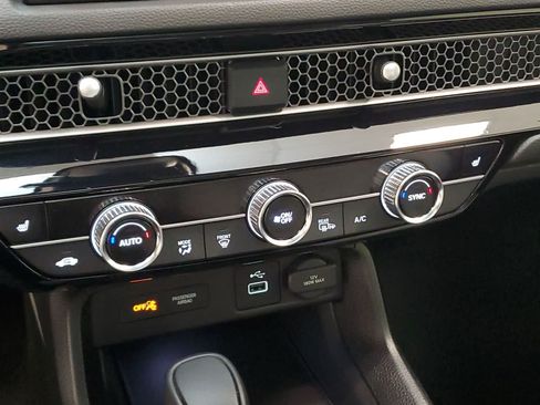 Certified 2023 Honda Civic EX image 30