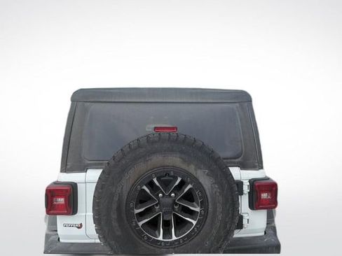 Used 2025 Jeep Wrangler Unlimited Rubicon w/ XTREMEE 35" Tire Package AWD/4WD image 10