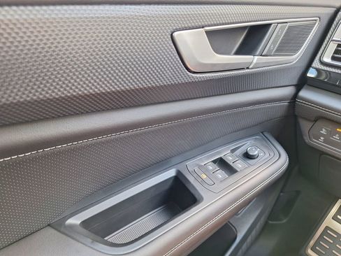 New 2026 Volkswagen Atlas Cross Sport SEL R-Line image 24