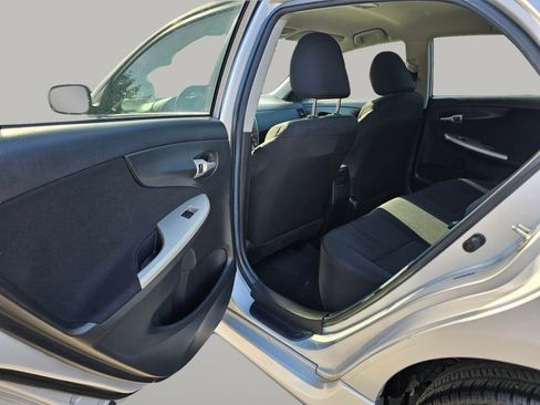 Used 2011 Toyota Corolla S image 22
